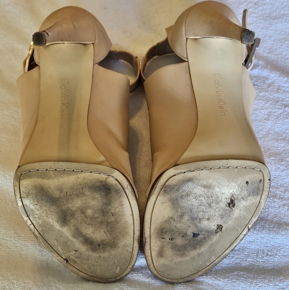 Calvin Klein Valerie Cow Roma Stilettos Heels Size 7.5 Caramel Nude - Picture 6 of 8
